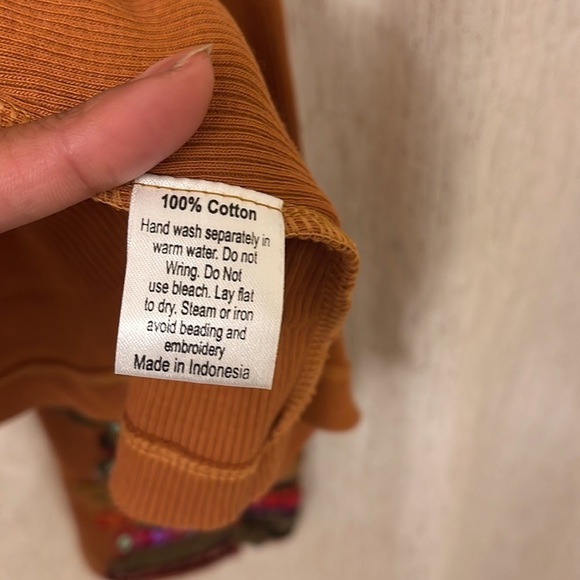 Soft surrounding button up top - Picture 6 of 7